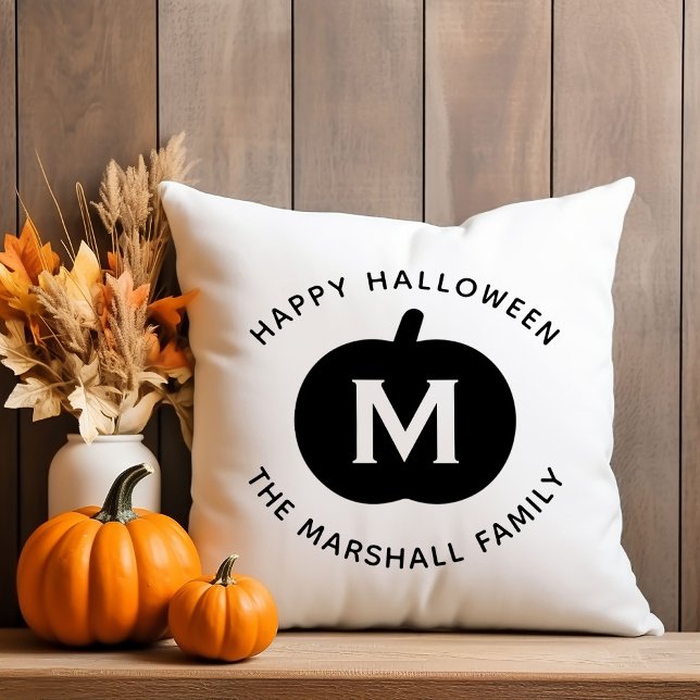 Coussin Joyeux Halloween noir Citrouille famille Monogramm (Créateur téléchargé)