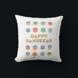 Coussin Joyeux Hanoukka Dreidels and Stars<br><div class="desc">Un design Hanoukka amusant et festif avec des rêves et des étoiles colorés. Un design moderne,  non traditionnel,  et motif avec des dreidels stylisés et des formes géométriques Star of David.</div>