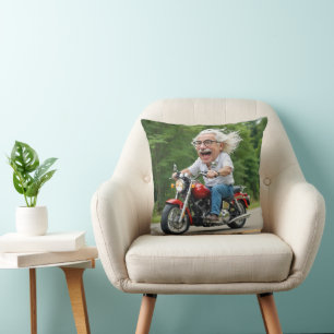 Coussin Joyeux vieil homme sur une moto