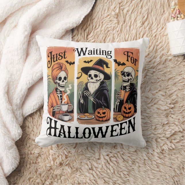 Coussin Just Waiting for Halloween – Funny Spooky Season (Couverture)