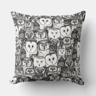 Coussin juste des hiboux noirs blancs