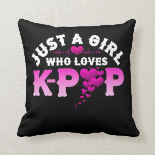 Coussin Juste une fille qui aime K-Pop Doigt Coeur KPop