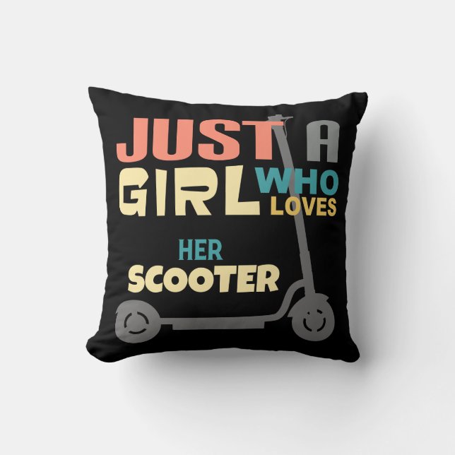 Coussin Juste une fille qui aime son scooter (Recto)
