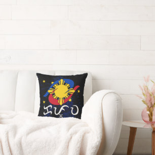 Coussin Kapwa (écriture Baybayin)