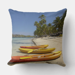 Coussin Kayaks sur la plage, Plantation Island Resort