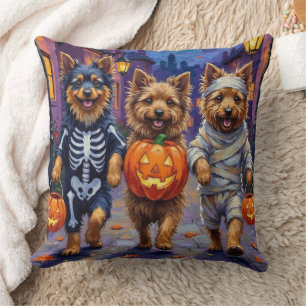 Coussin Keeshond Trick-or-Treating dans les costumes d'Hal