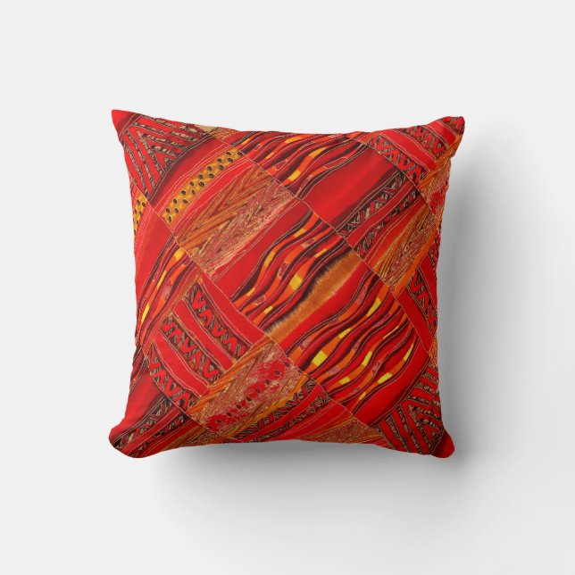Coussin Kente en rouge sur le rouge (Recto)