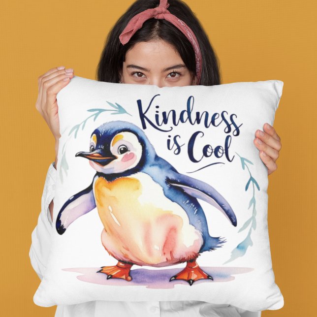 Coussin Kindness Est Cool Pingouin Jeu d'oreiller (Encourage kindness with this cute penguin, "Kindness is cool" throw pillow! )