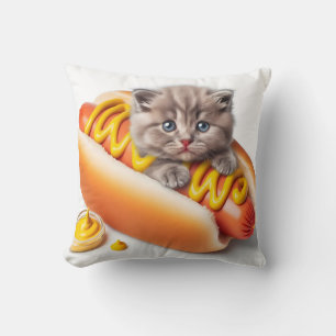 Coussin kitten in hot dog with mustard