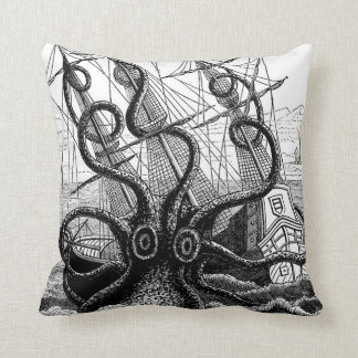 Coussin Kraken Eatting un bateau de navigation
