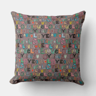 Coussin l o v e LOVE mocha