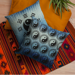 Coussin La balance : Ba Gua, huit trigrammes yin yang TCM