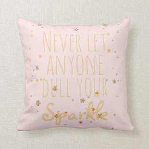Coussin La citation inspirée d'étincelle Girly rougissent