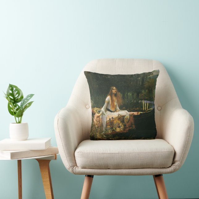 Coussin La Dame de Shalott sur un bateau par John William  (Chaise)