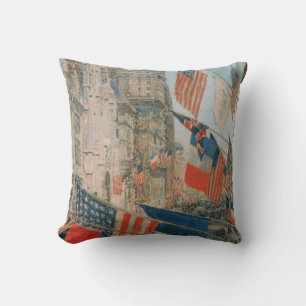 Coussin La Fête des alliés, mai 1917 de Childe Hassam, Art