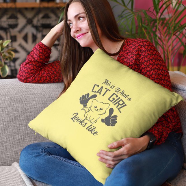 Coussin La Fille De Chat Jaune A L'Air De Pouces Haut Orei (Créateur téléchargé)