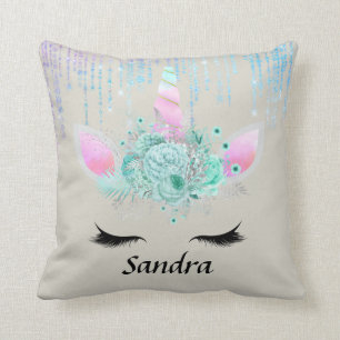 Coussin La licorne magique et les faux parties scintillant