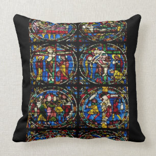 Coussin La passion, fenêtre en ogive dans la façade