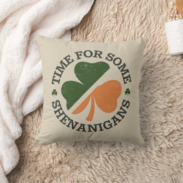 Coussin La St. Patrick's Time pour quelques bêtises Trèfle (Couverture)