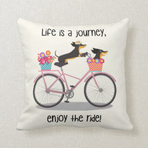 Coussin La vie est un voyage à bicyclette pour les Doxys d