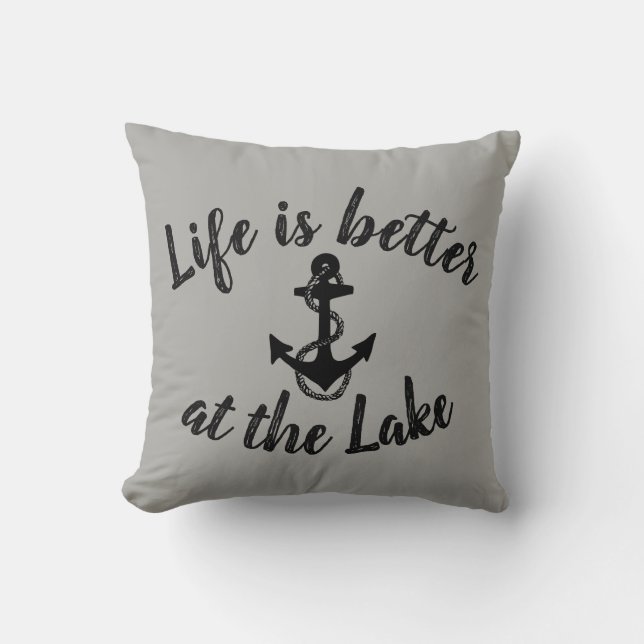 Coussin LA VIE nautique EST MEILLEURE AU LAC et à l'ancre (Recto)
