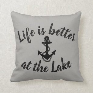 Coussin LA VIE nautique EST MEILLEURE AU LAC et à l'ancre