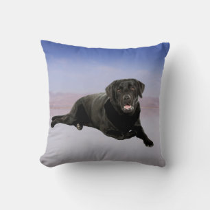 Coussin Labrador Chien assis sur la plage