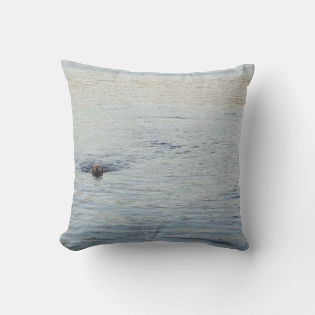 Coussin Labrador doré dans le lac (Recto)