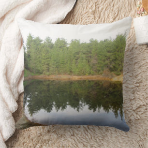 Coussin Lac de réflexion des pins