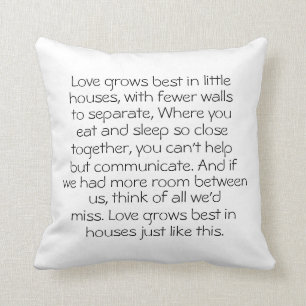 Coussin L'amour se développe le meilleur dans de petites