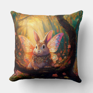 Coussin Lapin Whimsical dans une forêt enchantée