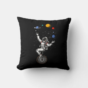 Coussin L'astronaute spatial jongle avec les planètes Astr