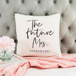 Coussin L'avenir Mme et votre nom | Cadeau de beauté moder<br><div class="desc">L'avenir Mme et votre nom | Cadeau de beauté moderne</div>