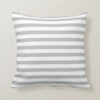 Coussin Le blanc assez gris barre le carreau