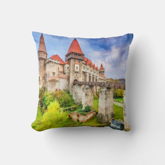 Coussin Le château de Corvin (Recto)