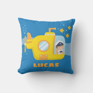 Coussin Le garçon mignon dans le sous-marin badine le
