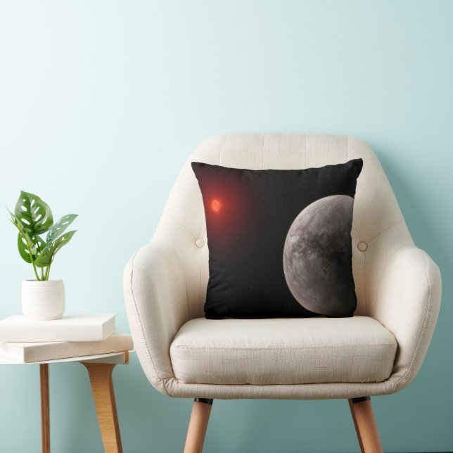 Coussin Le Hot Rocky Exoplanet Trappist-1 B. (Chaise)