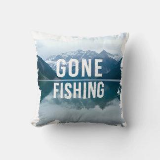 Coussin Le lac de montagne de neige Pêche à la traîne