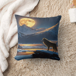 Coussin Le loup Lune hurle sur la crête de montagne de nei