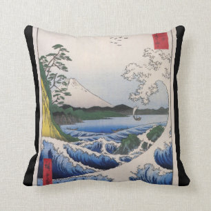 Coussin Le mont Fuji a regardé de l'eau circa 1800's