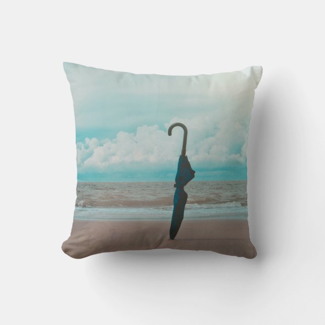 Coussin Le parapluie - Deux côtés de couleurs différentes (Recto)
