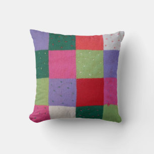 Coussin le patchwork tricoté par style vintage ajuste