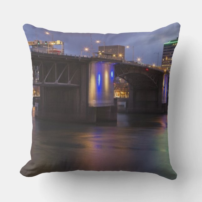 Coussin Le pont Morrison sur la rivière Willamette (Recto)