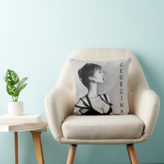 Coussin Le Portrait Artistique de la Dame Sexy en Robe Noi