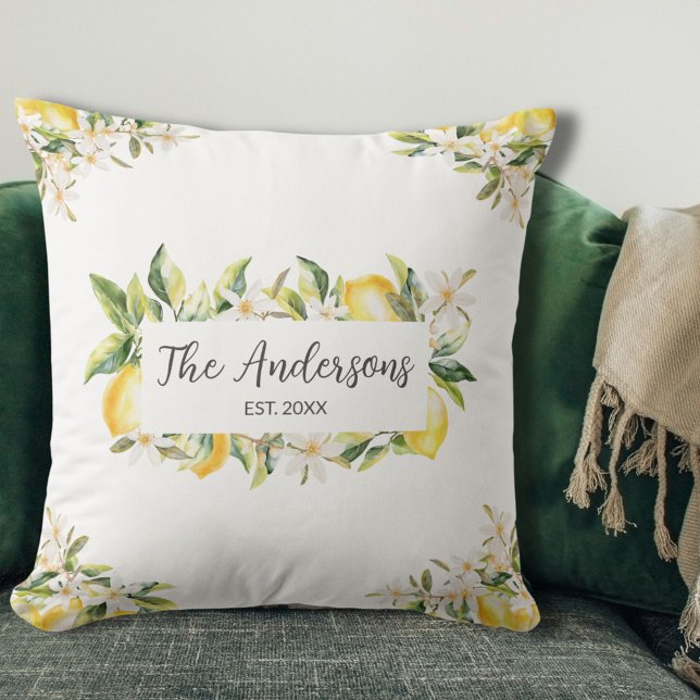 Coussin Lemons and Flowers Floral Botanical Family Name (In situ)
