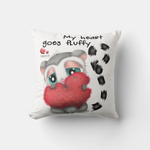 Coussin Lémurien mignon étreignant un grand cœur en peluch