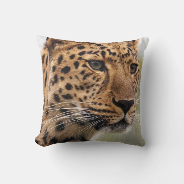 Coussin Leopard aux yeux verts percés (Recto)