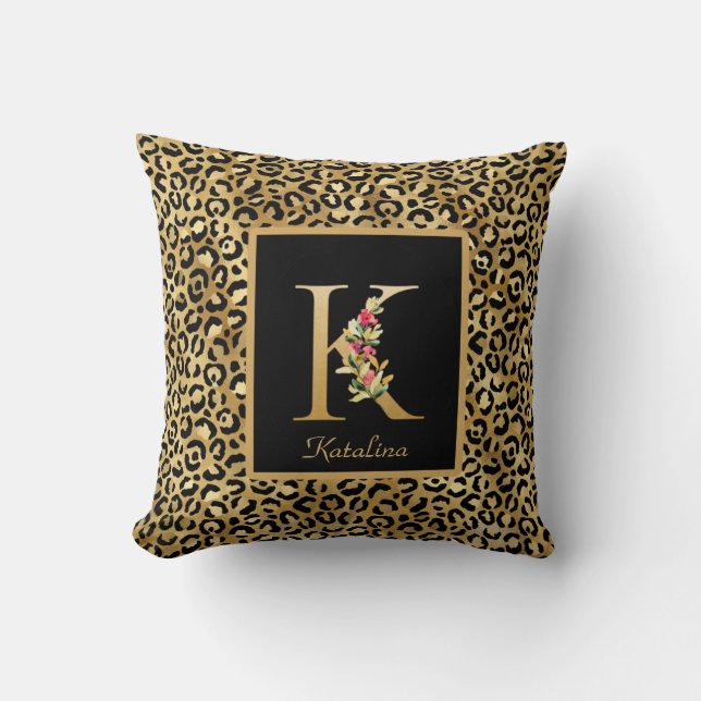 Coussin Léopard moderne personnalisé Monogramme K initial (Recto)