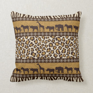 Coussin Les animaux africains et le léopard imprimé