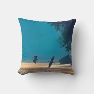 Coussin Les Grands Hérons Bleus prennent l'avion - Turquoi